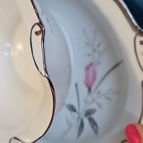 Vintage Gravy Boat, 1960 Dinnerware, Floral Gravy Server, Fine China, Japanese - Picture 4 of 10